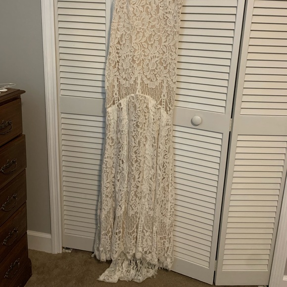 Lulu’s Flynn Wedding Dress - Picture 4 of 5